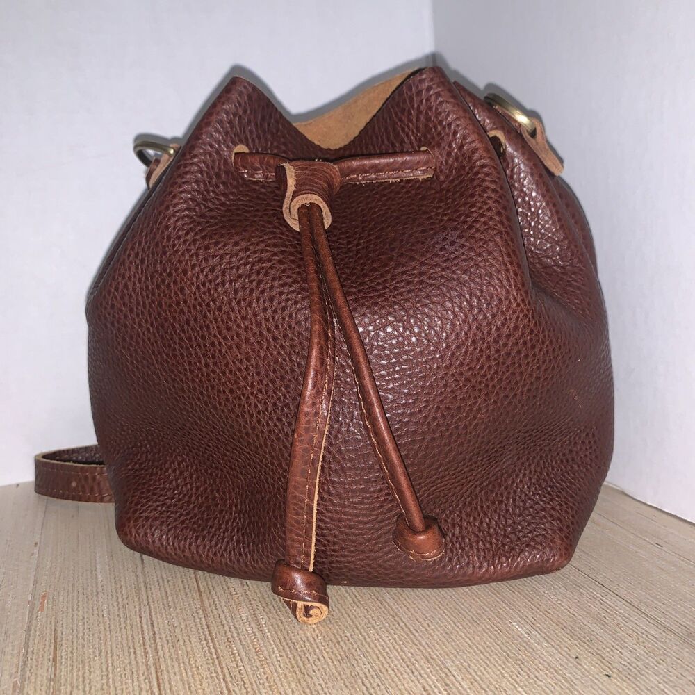 Portland Leather Goods Bucket Bag Crossbody:Shoulder Bag Brown Pebbled Leather